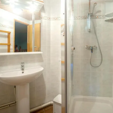 Authentique Jacuzzi Шале